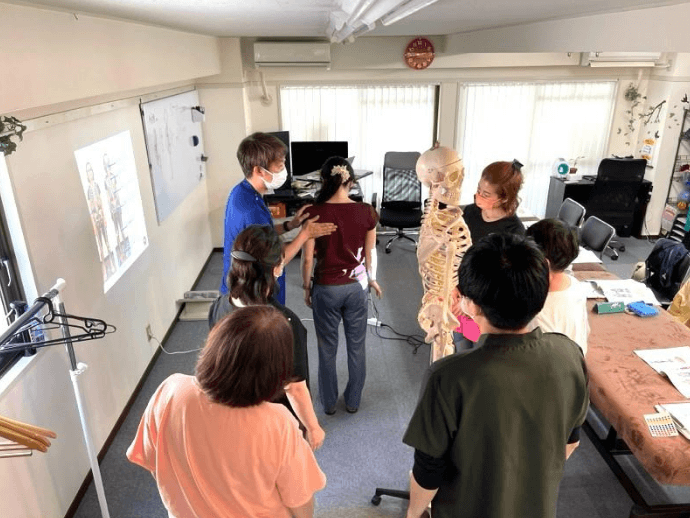 健康的な〝美〟姿勢メソッド